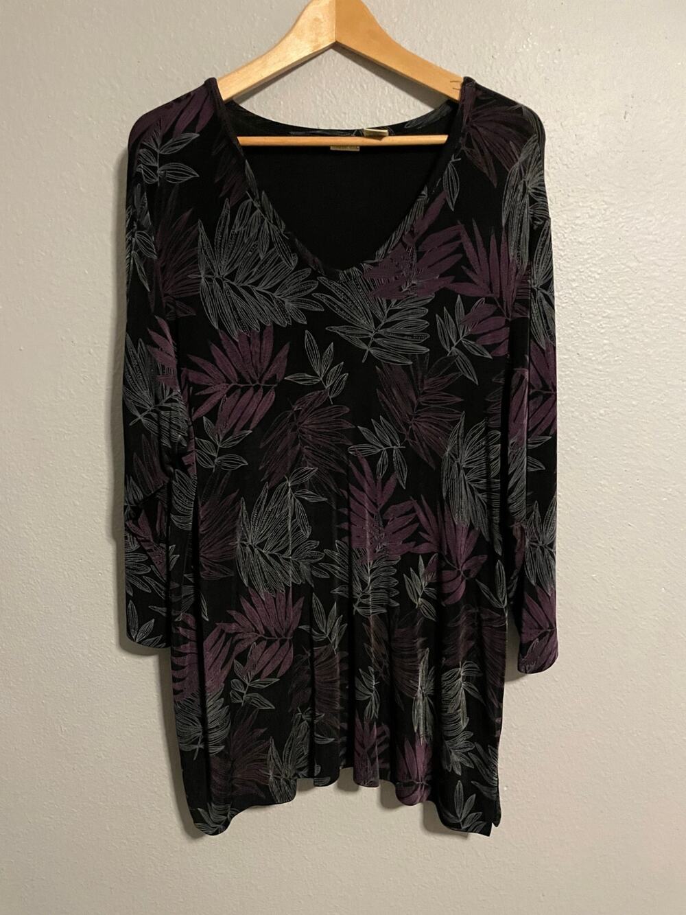 Linden Hill Womens Tunic XL Black Purple Floral Slinky Knit Whimsigoth Artsy Y2K